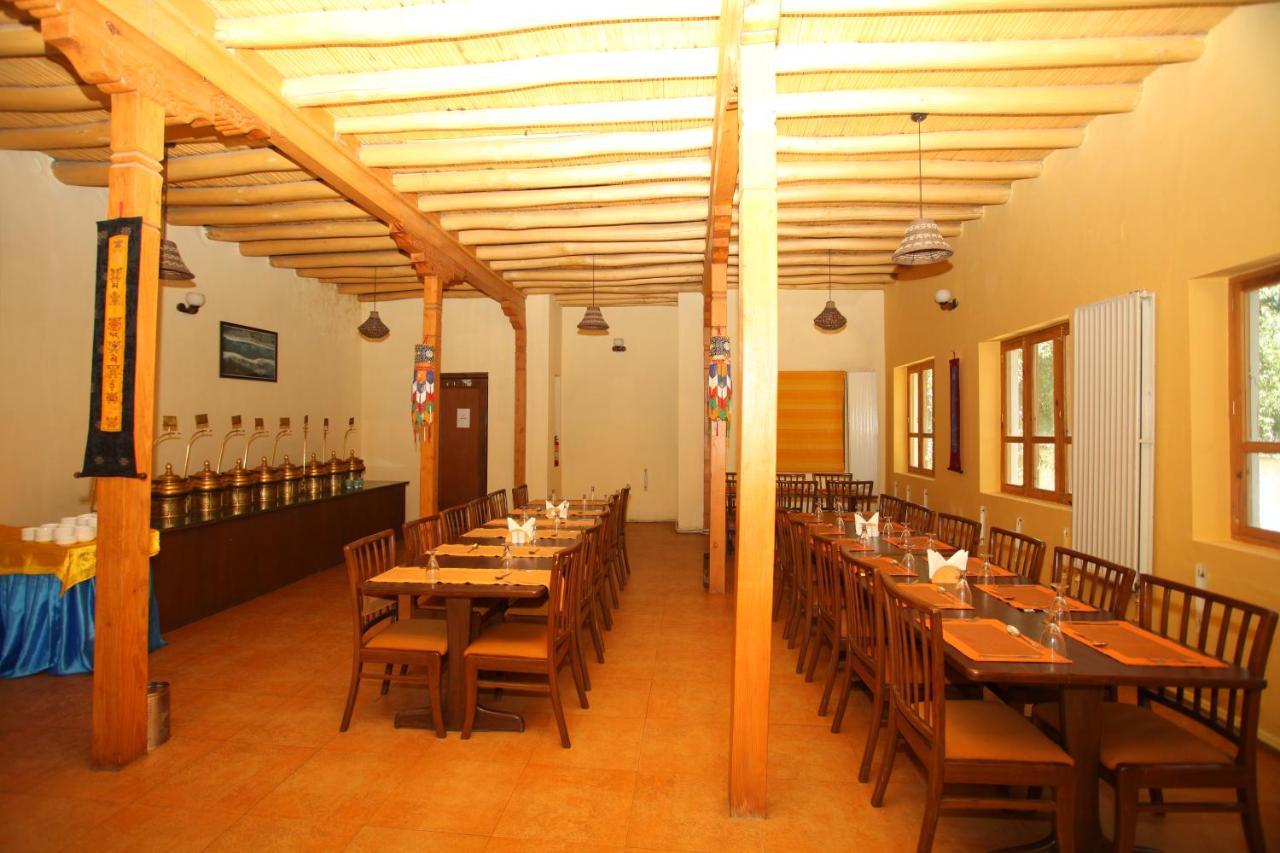 Lha-Ri-Sa Resort 레 외부 사진