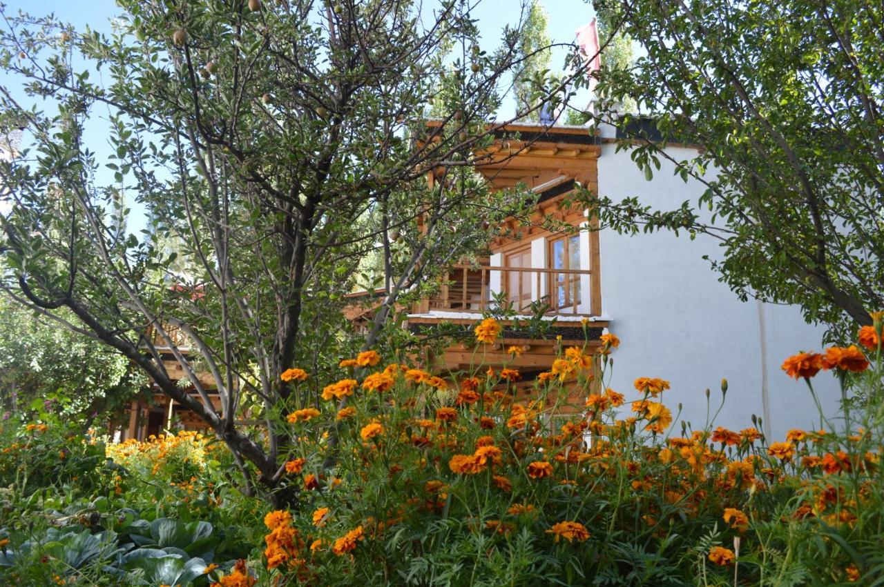 Lha-Ri-Sa Resort 레 외부 사진