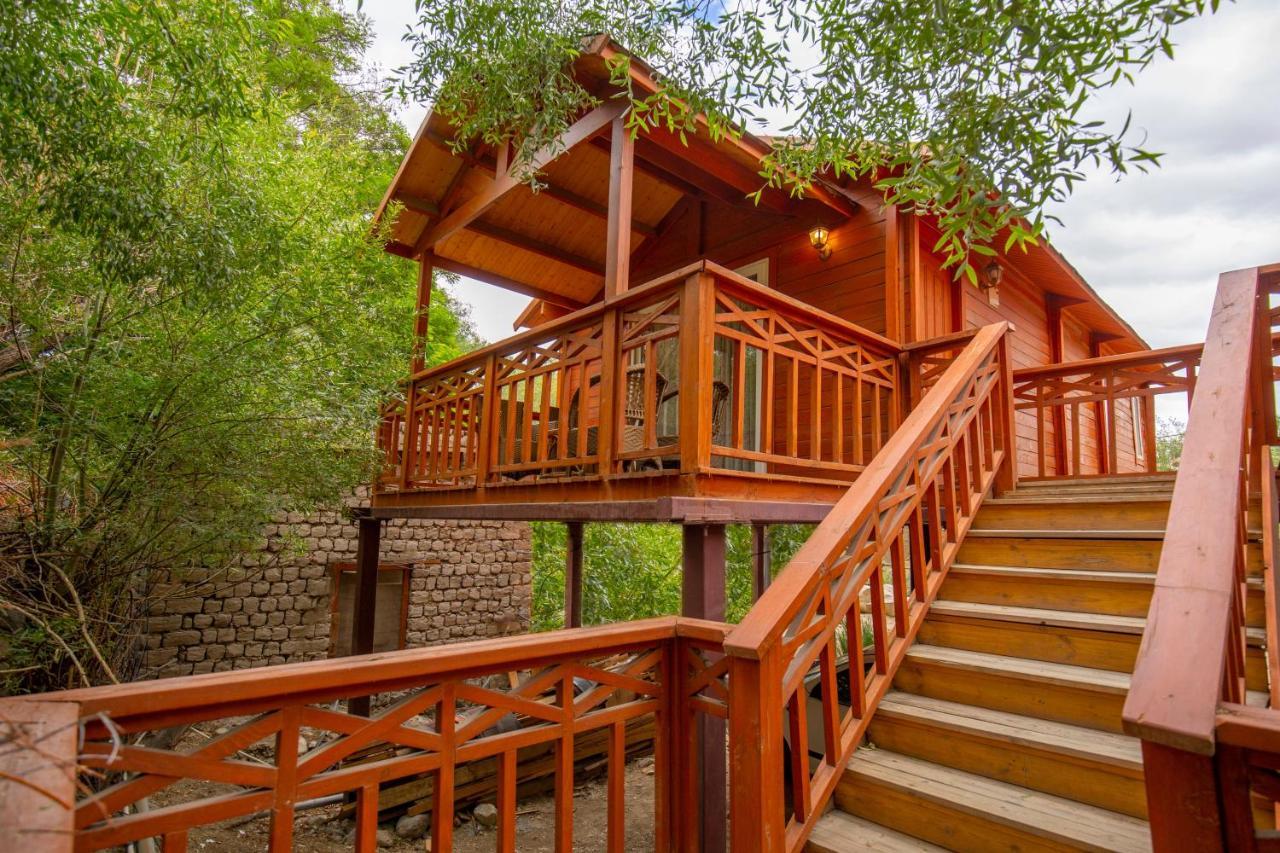 Lha-Ri-Sa Resort 레 외부 사진