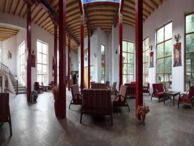 Lha-Ri-Sa Resort 레 외부 사진